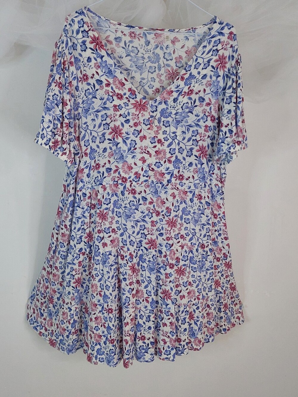 La Vie en Rose Floral Tiered Smock Dress V-Neck Boho 100% Viscose Midi 36"